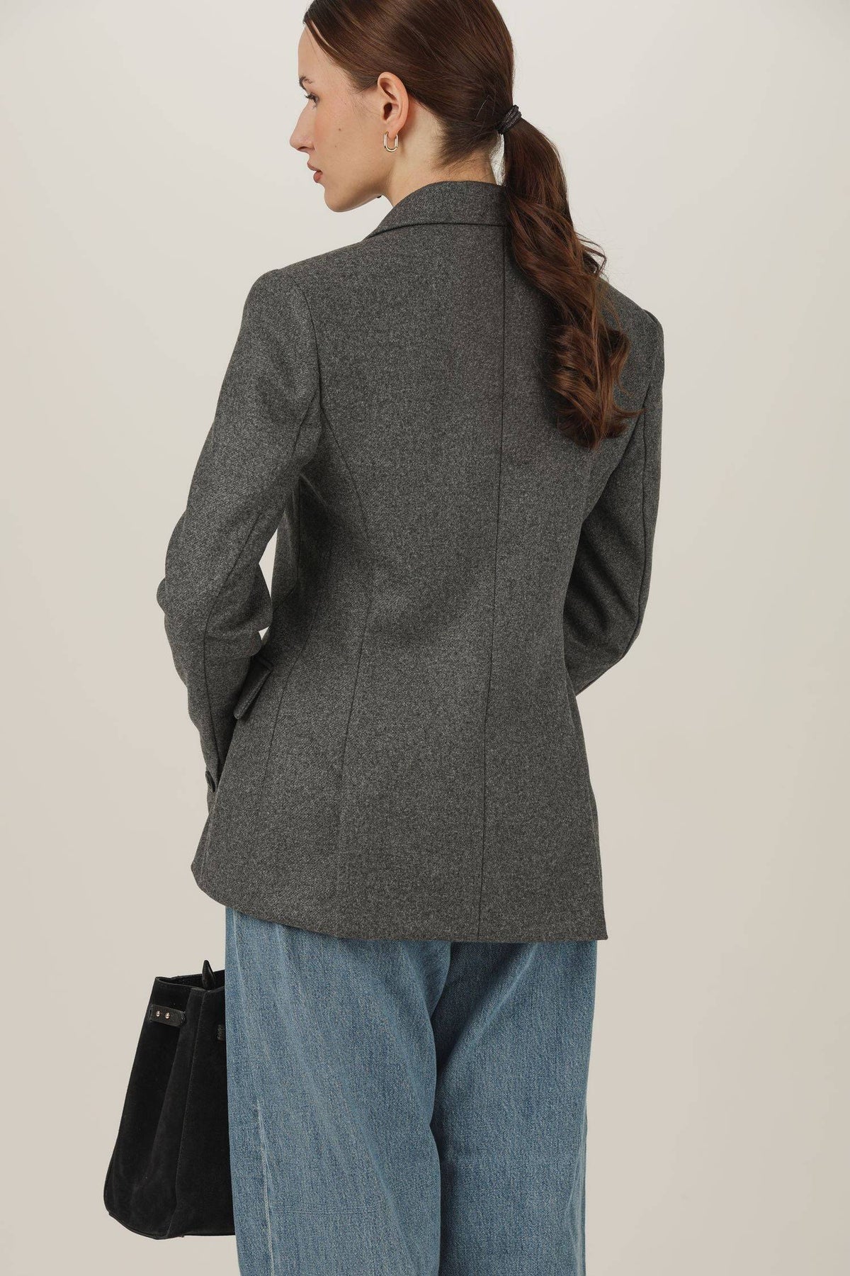 Szara marynarka damska Eliot, klasyczny krój, elegancka odzież wierzchnia do stylizacji biznesowych i casual