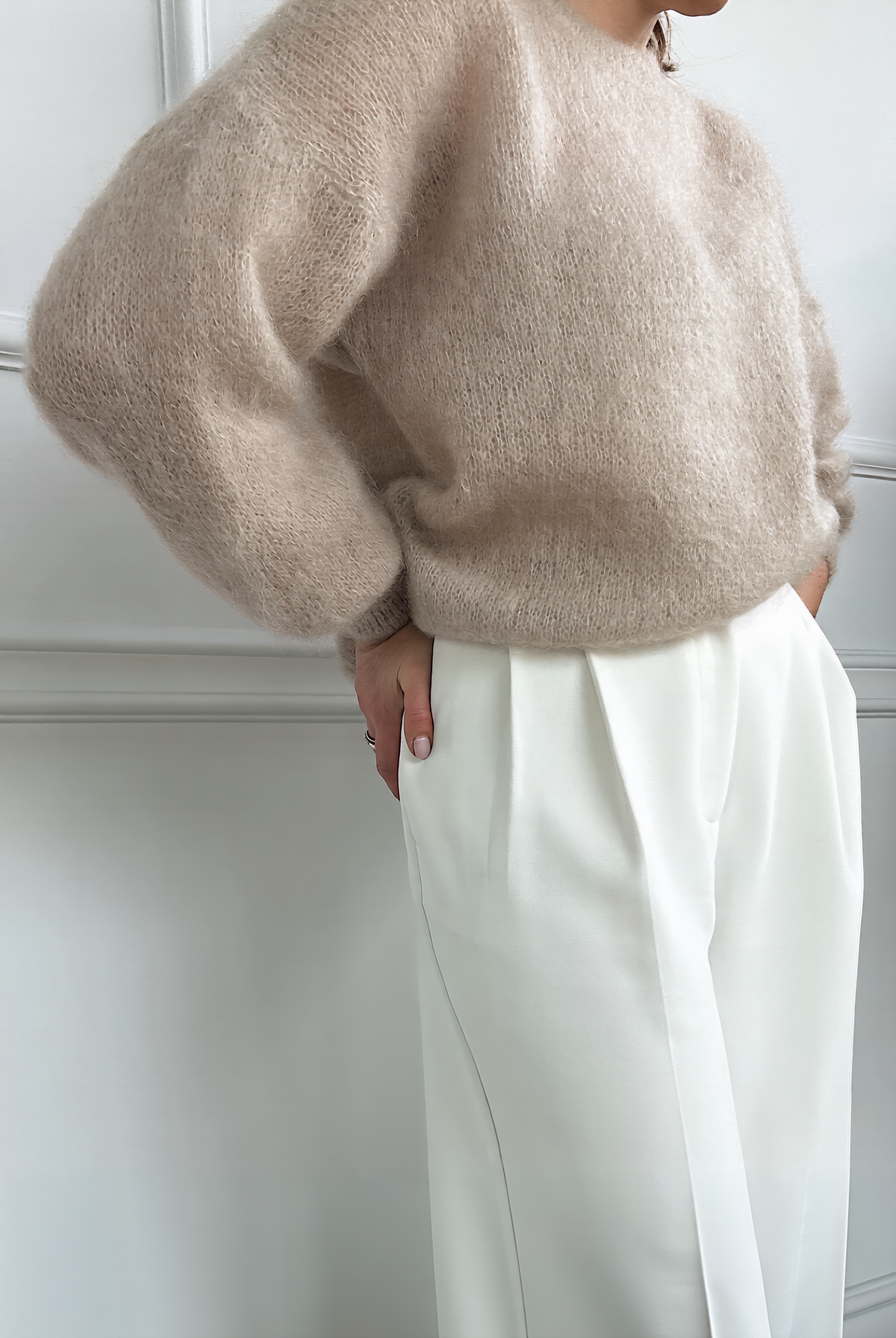 Puszysty sweter damski z cienkiego moheru SKY