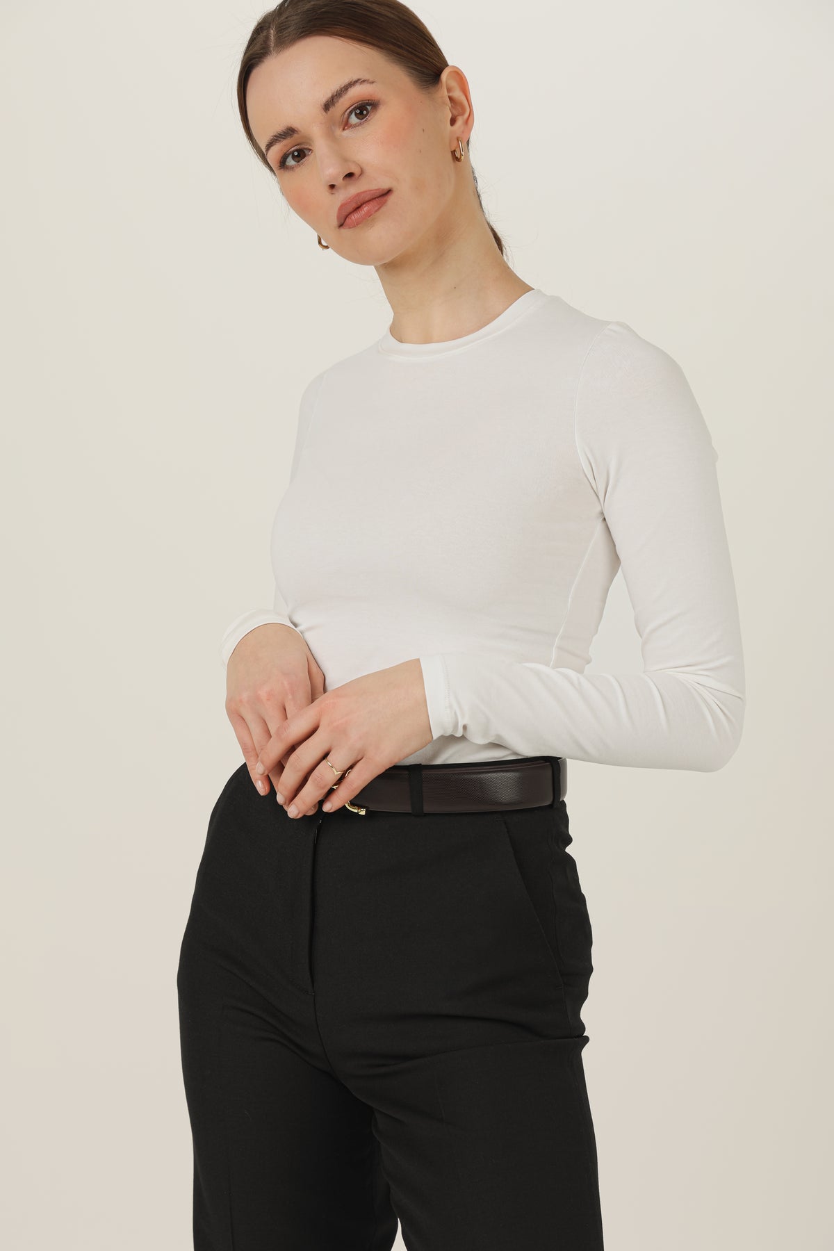 damski longsleeve biały dopasowany top z długim rękawem