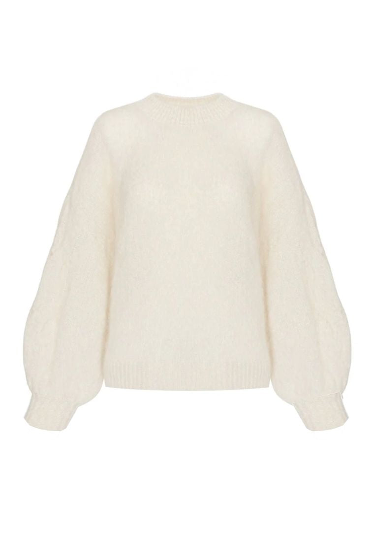Puszysty sweter damski z cienkiego moheru SKY